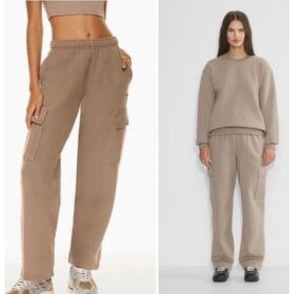 Aritzia TNA Cozy Sweatfleece Mega Cargo Sweatpants Women's Straight Leg Beige XL - Picture 1 of 10